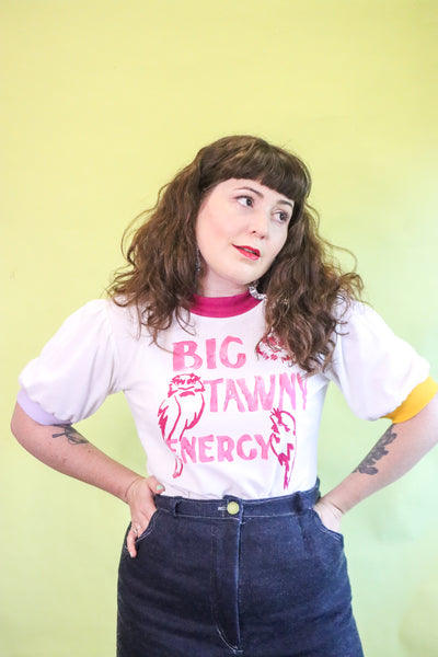 Big Tawny Energy T-shirt - Crayon Colours White